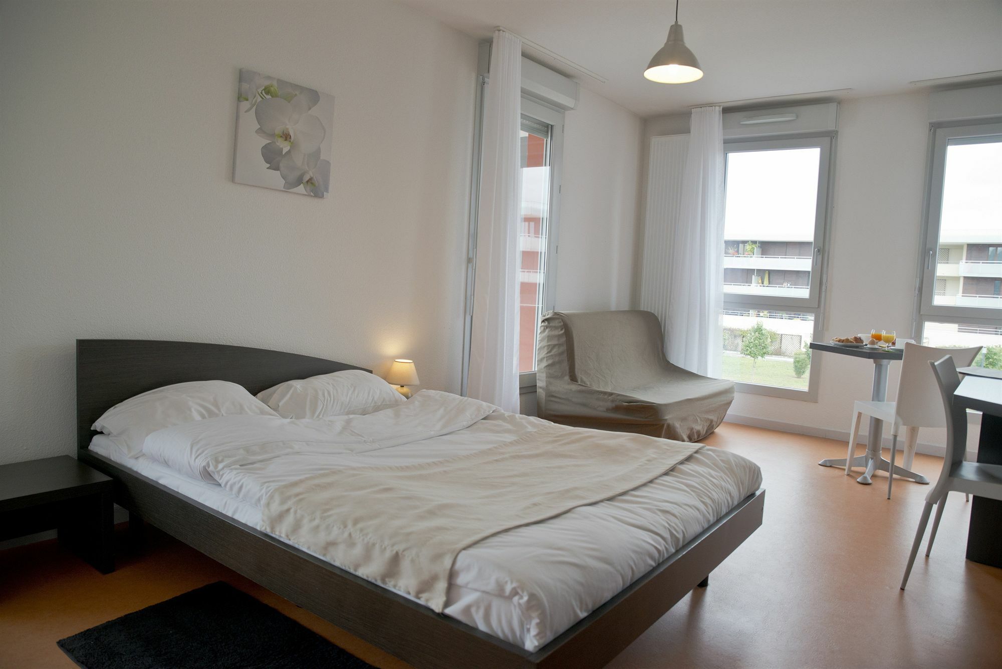 Comfort Aparthotel Besancon Hauts Du Chazal Exterior photo